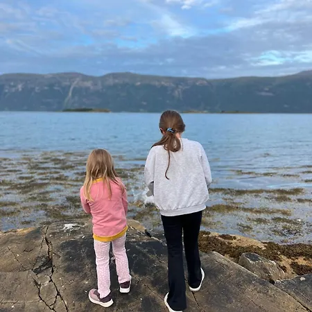 Bella Karnes Διαμέρισμα Oksvik